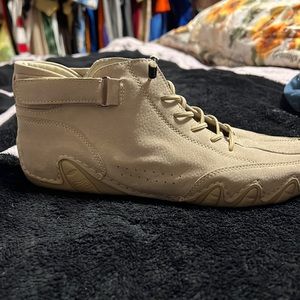 Clean home, for once, size 9